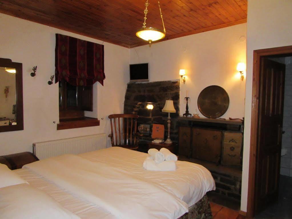 Traditional Rooms Karaouli Pápingo Eksteriør bilde